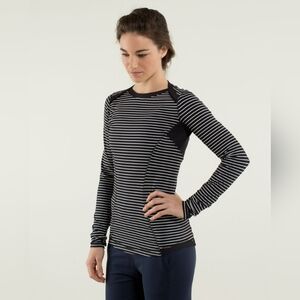 Lululemon Base Runner Long Sleeve Size 6